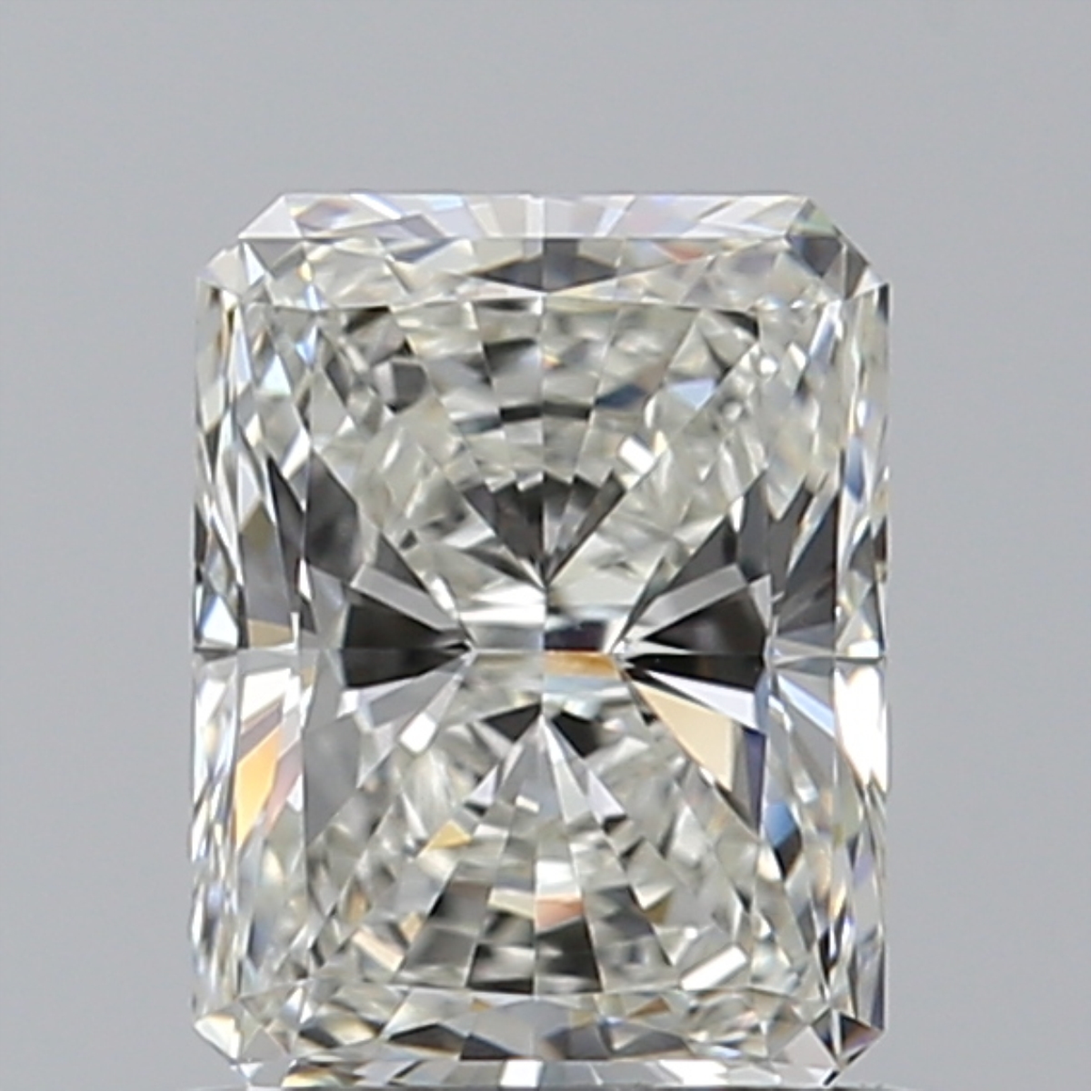 0.77 Carat Radiant Cut Natural Diamond