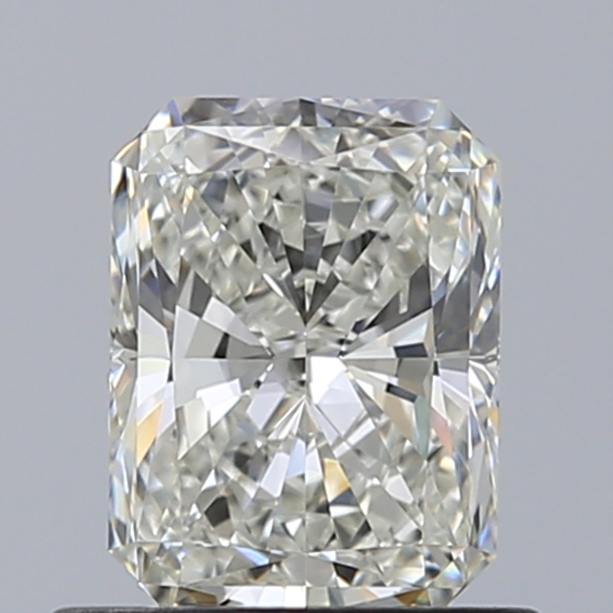 0.75 Carat Radiant Cut Natural Diamond